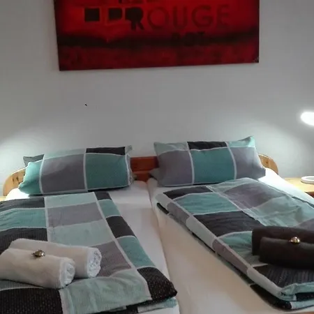Roth Apartment
