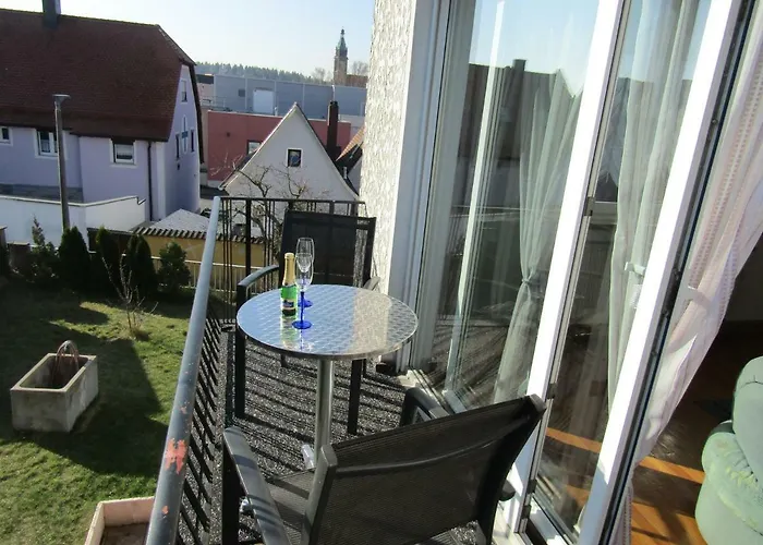 Apartment Ferienwohnung Roth (Zentrum) *
